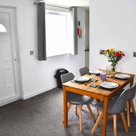 Ilfracombe Apartments מראה חיצוני תמונה
